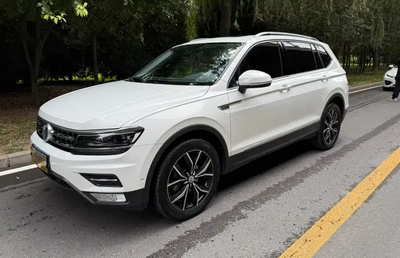 Volkswagen Tiguan L 2019 из Китая