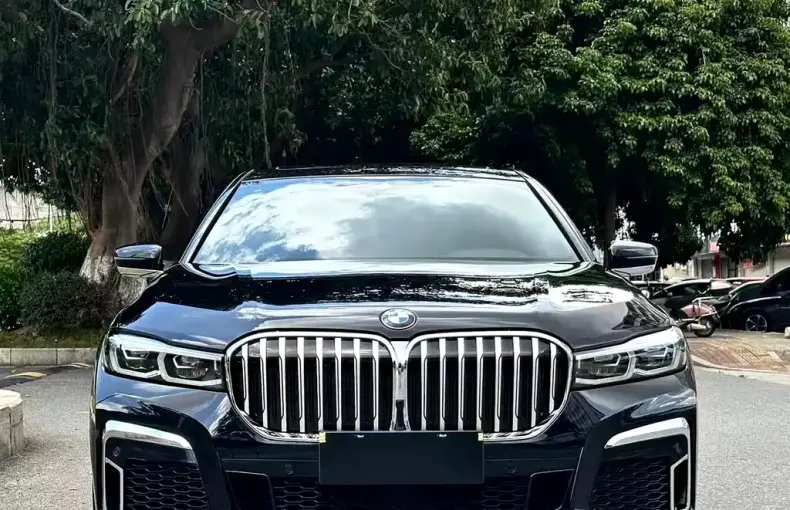 BMW 7 Series 2021 из Китая