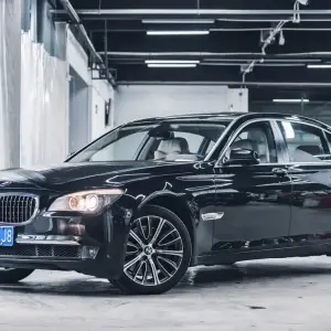 BMW 7 Series 2010 из Китая