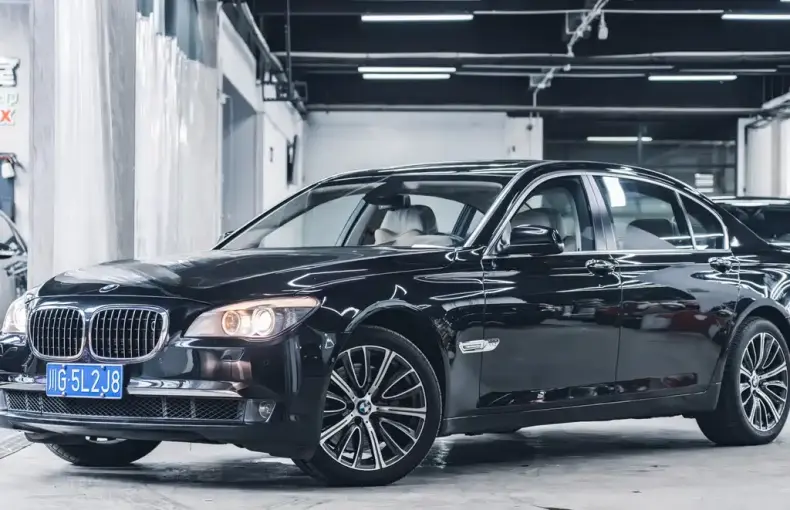 BMW 7 Series 2010 из Китая