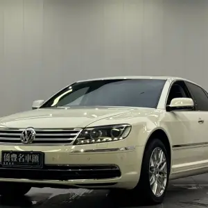 Volkswagen Phaeton 2015 из Китая