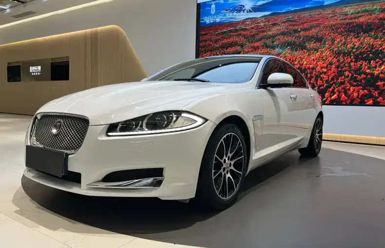 Jaguar XF 2015 из Китая