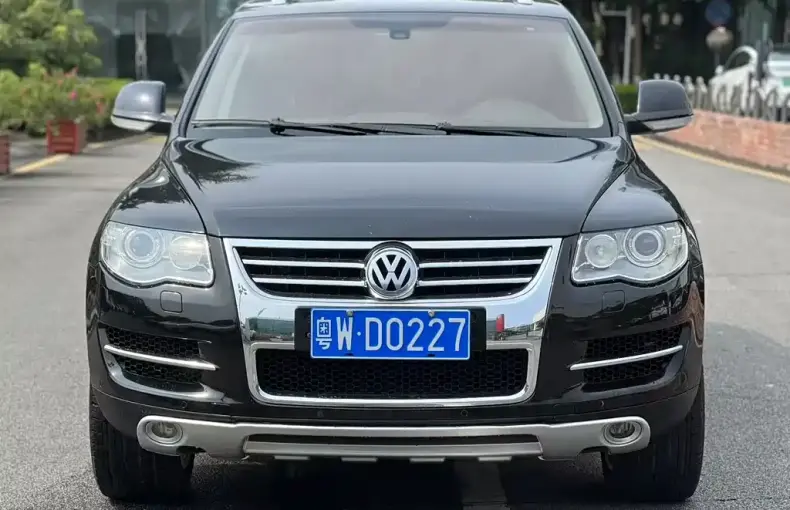 Volkswagen Touareg 2009 из Китая