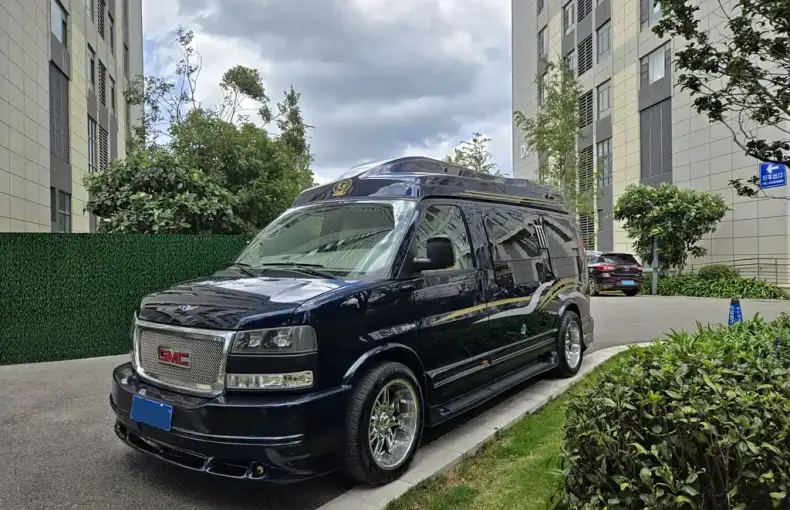 GMC Savana 2013 из Китая