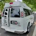 GMC Savana 2011 328 л.с. из Китая