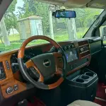 GMC Savana 2011 328 л.с. из Китая