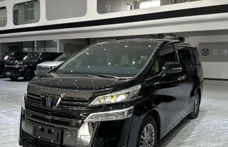 Toyota Vellfire 2023 из Китая