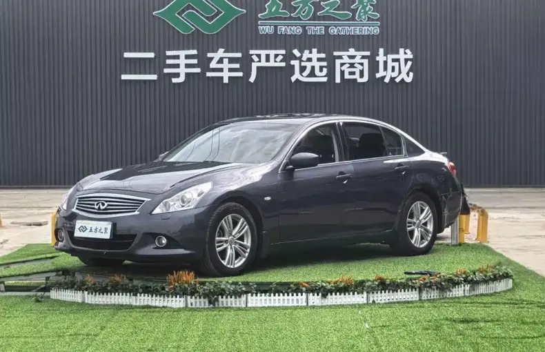 Infiniti G 2012 из Китая