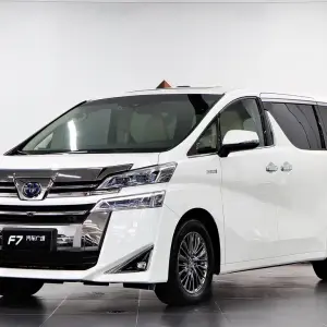 Toyota Vellfire 2021 из Китая