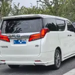 Toyota Alphard 2023 из Китая