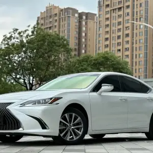 Lexus ES 2021 из Китая
