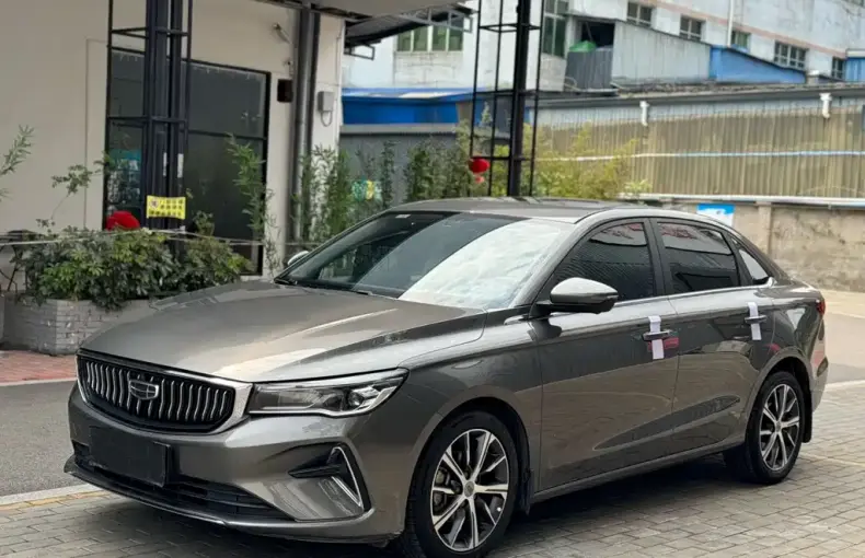 Geely Emgrand 2023 из Китая