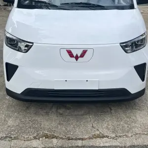 Wuling Yangguang из Китая