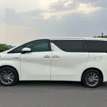 Toyota Alphard 2020 из Китая