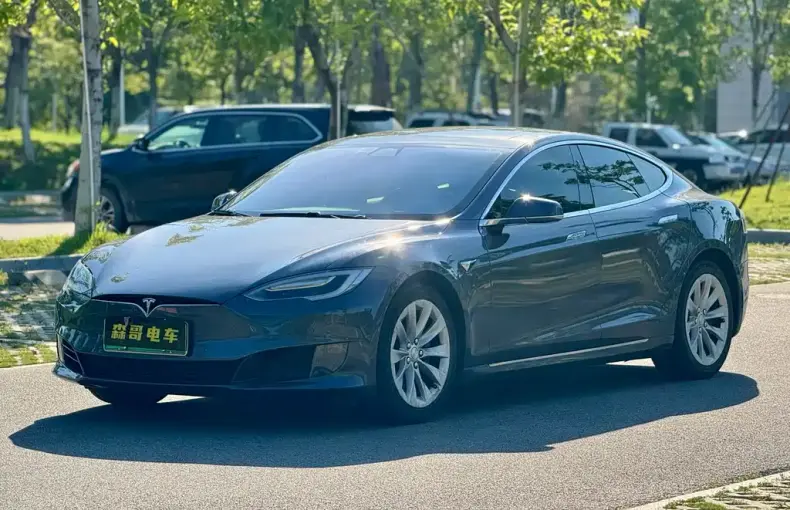 Tesla Model S 2017 из Китая