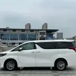 Toyota Alphard 2022 из Китая