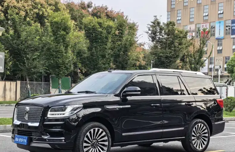 Lincoln Navigator 2023 из Китая