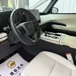 Lexus LM 2023 из Китая