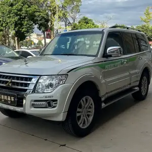 Mitsubishi Pajero (Import) 2020 из Китая