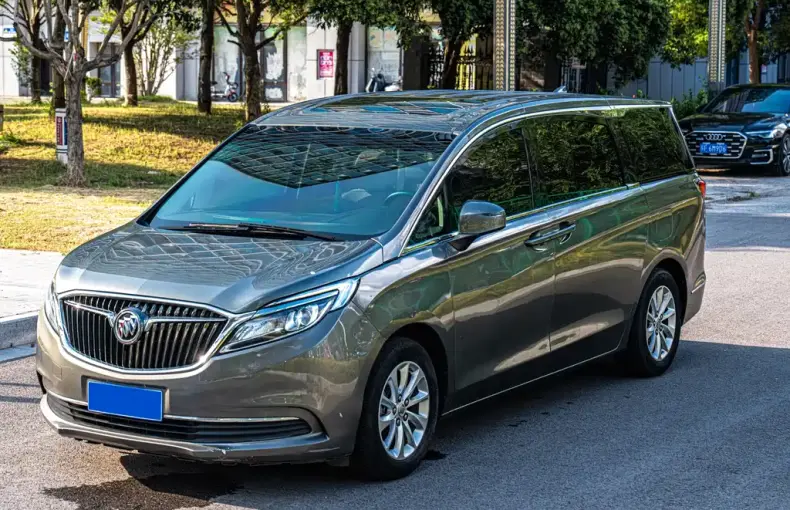 Buick GL8 2016 из Китая