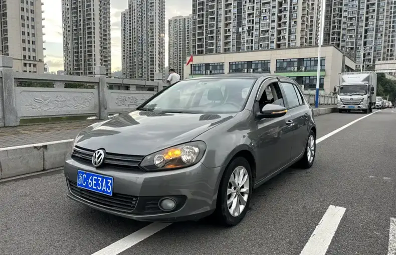 Volkswagen Golf 2013 из Китая