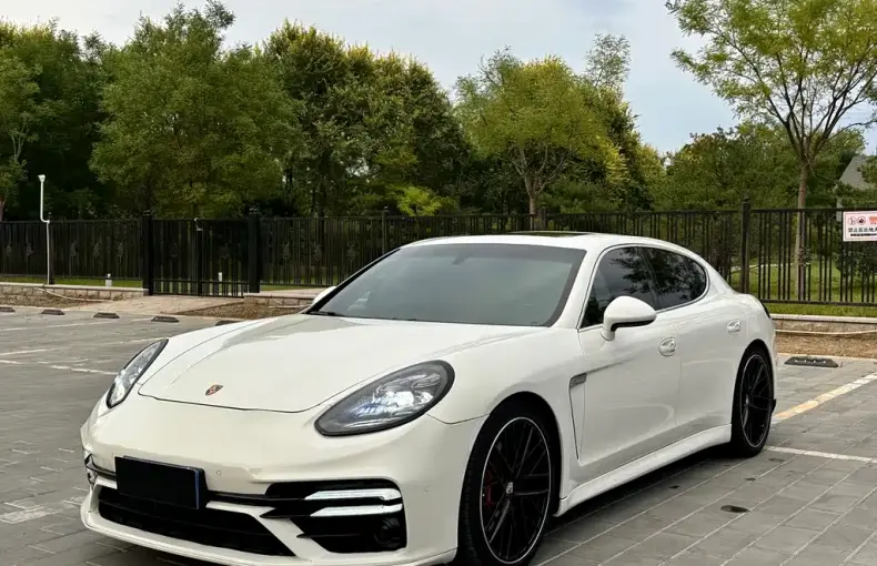 Porsche Panamera 2013 из Китая