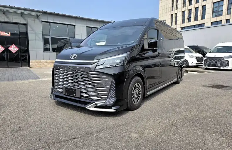 Toyota Hiace из Китая