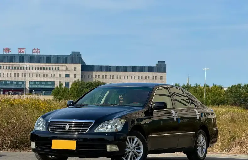 Toyota Crown 2006 из Китая