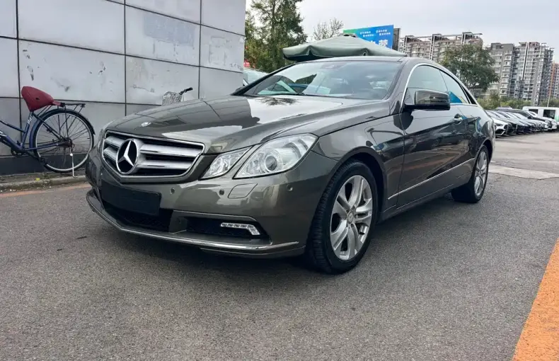 Mercedes-Benz E-Class (Import) 2010 из Китая