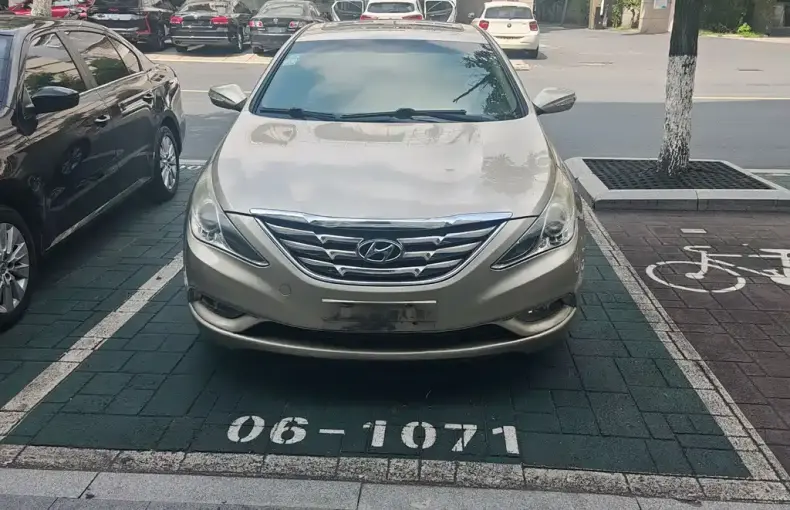 Hyundai Sonata 2011 из Китая
