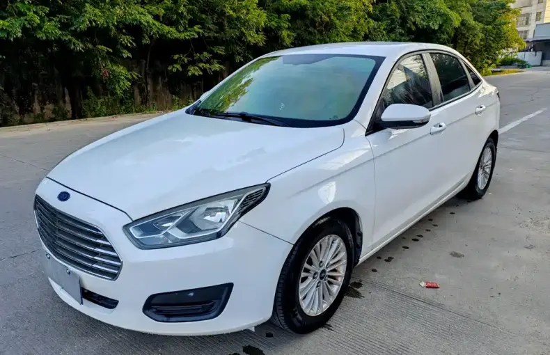 Ford Escort 2017 из Китая