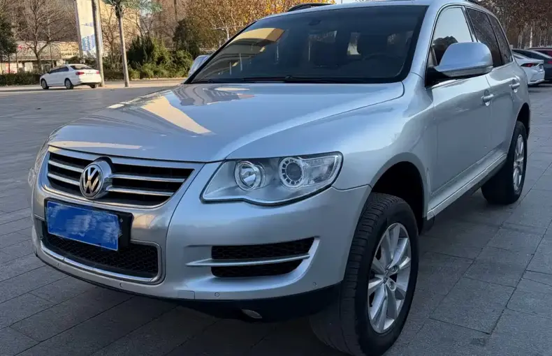 Volkswagen Touareg 2009 из Китая