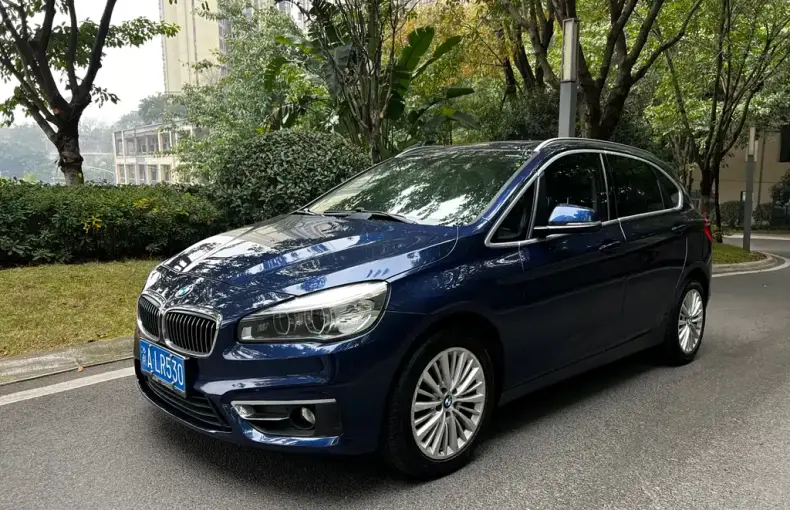 BMW 2 Series Active Tourer (Import) 2016 из Китая