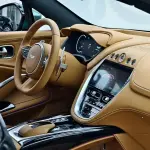 Aston Martin DBX из Китая