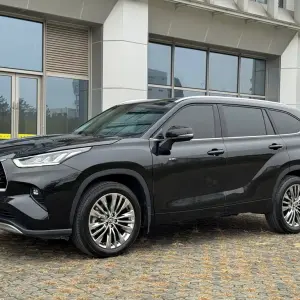 Toyota Highlander 2025 из Китая