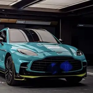 Aston Martin DBX 2022 из Китая