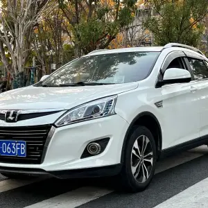 Luxgen U6 2015 180 л.с. из Китая