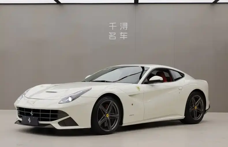 Ferrari F12berlinetta 2016 из Китая