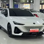 Changan UNI-V 2025 из Китая