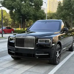 Rolls-Royce Cullinan 2023 из Китая