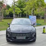 Hongqi Hongqi E-QM5 2024 из Китая