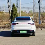 智界 Zhijie R7 2025 из Китая