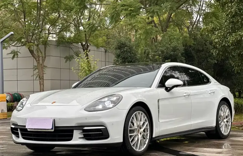 Porsche Panamera 2021 из Китая
