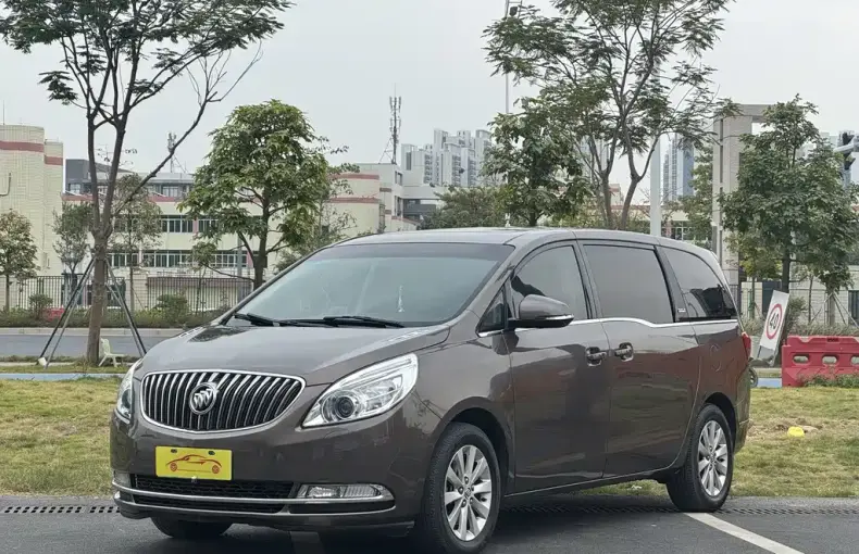 Buick GL8 2015 из Китая