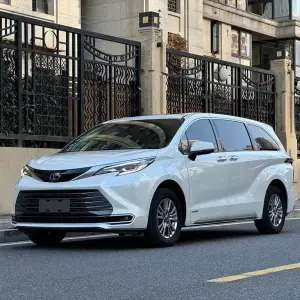 Toyota Sienna 2023 249 л.с. — лот 56839423 из Китая