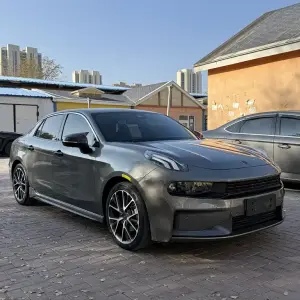 Lynk & Co 03 2022 из Китая