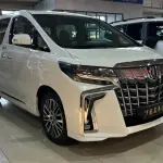 Toyota Alphard 2016 из Китая