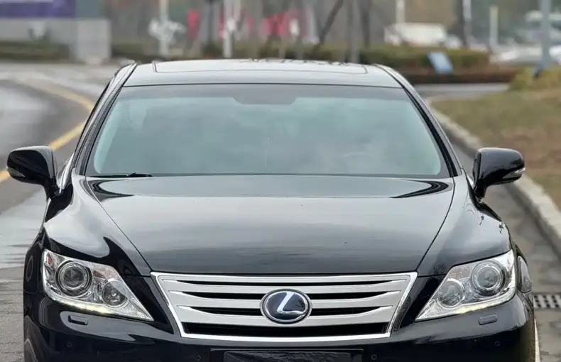Lexus LS 2012 из Китая