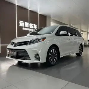 Toyota Sienna 2018 из Китая