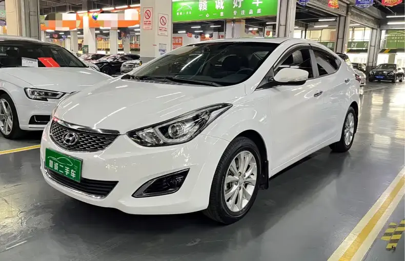 Hyundai Elantra Langdong 2016 из Китая
